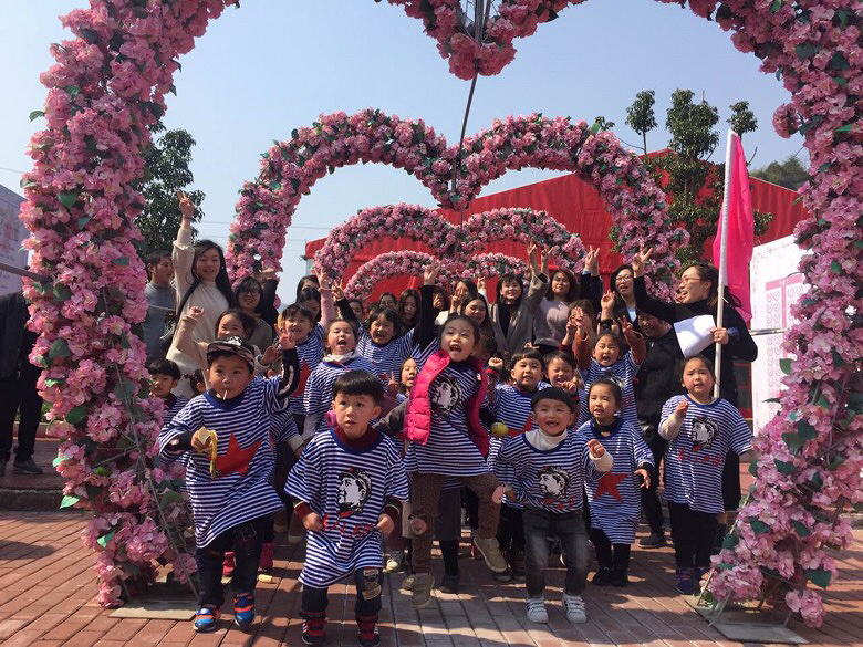 ����Ȥ��һ�ҡ� �ڰ�վ ��һ�η���