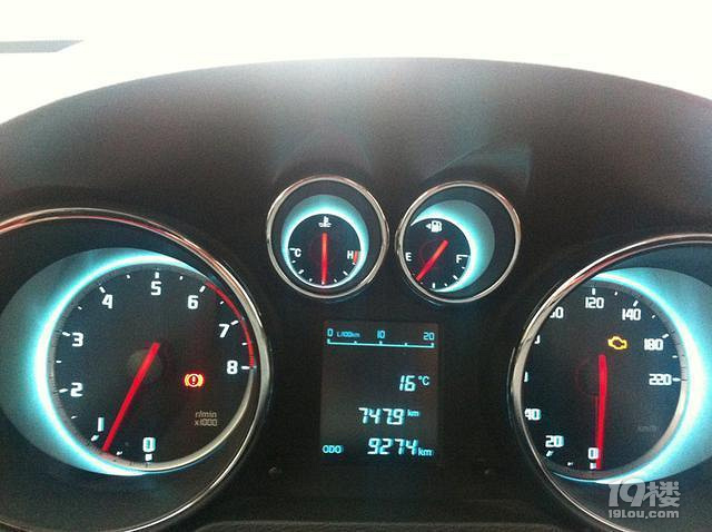 为什么新车磨合期油耗大的离谱?-开车那点事-