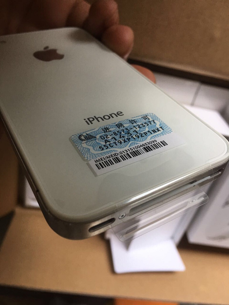 ԭ�� �л� iPhone 4S ����