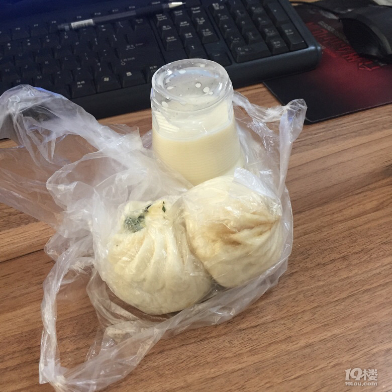 三餐随手拍44早餐包子