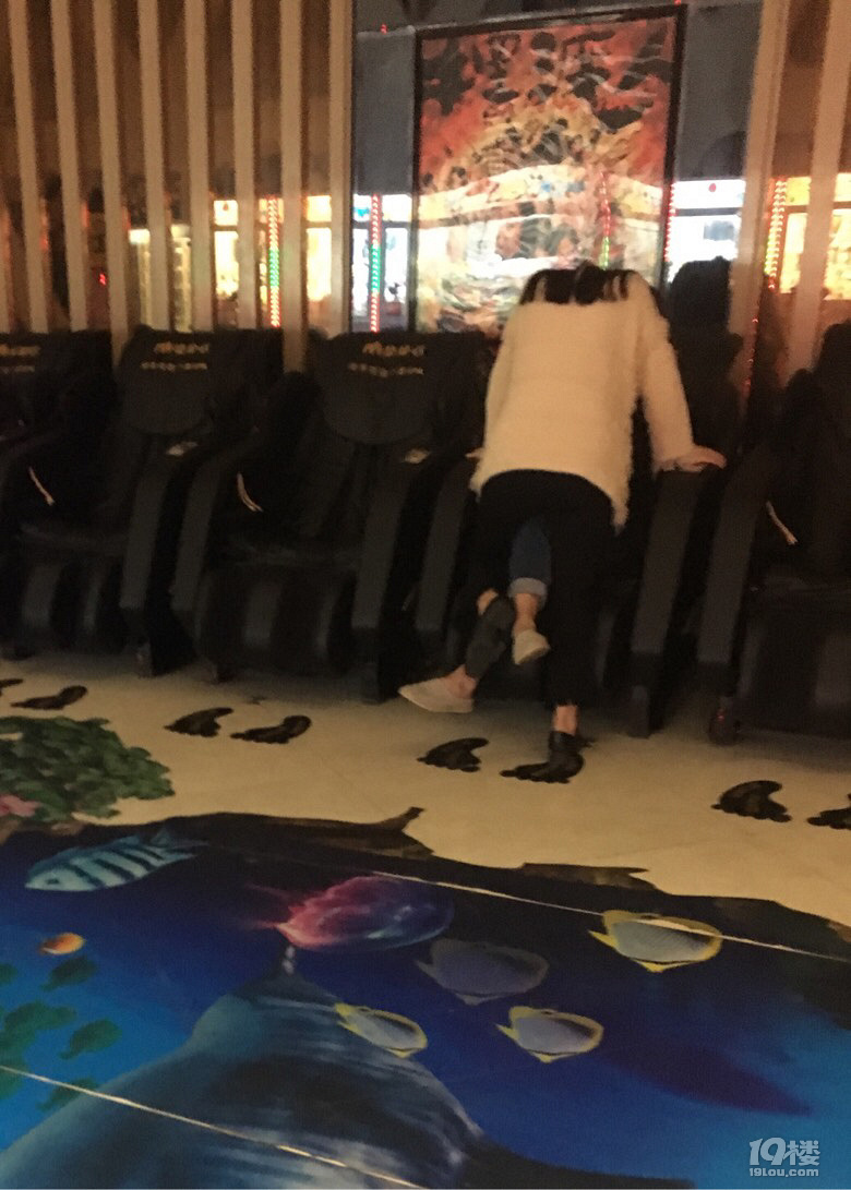 我们不一样,不一样。你们每个人都有自己的-单