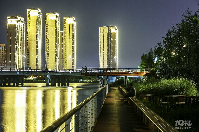夜暮中的黄岩永宁江绿道-台州旅游-台州19楼
