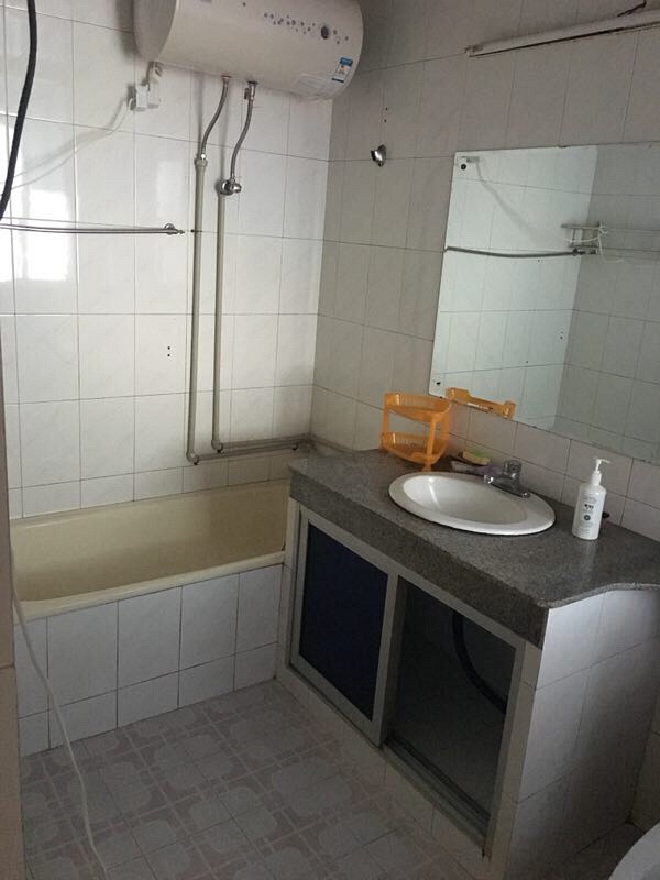 �׷�����