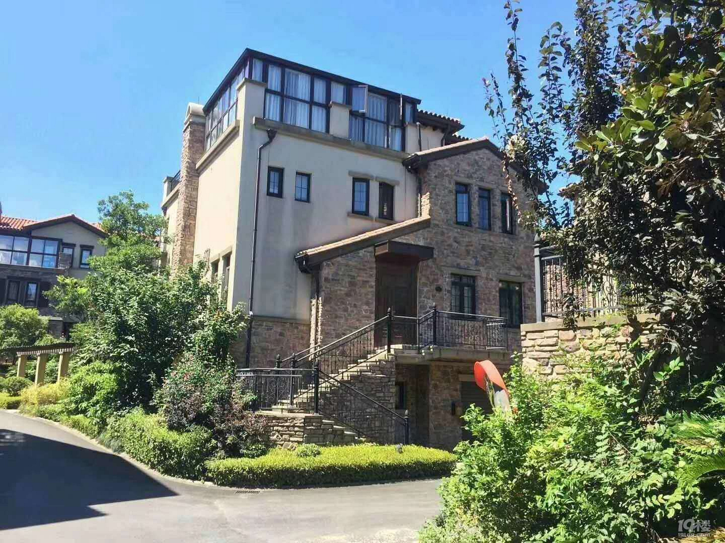 一手楼盘三 门御龙湾别墅准现房190万