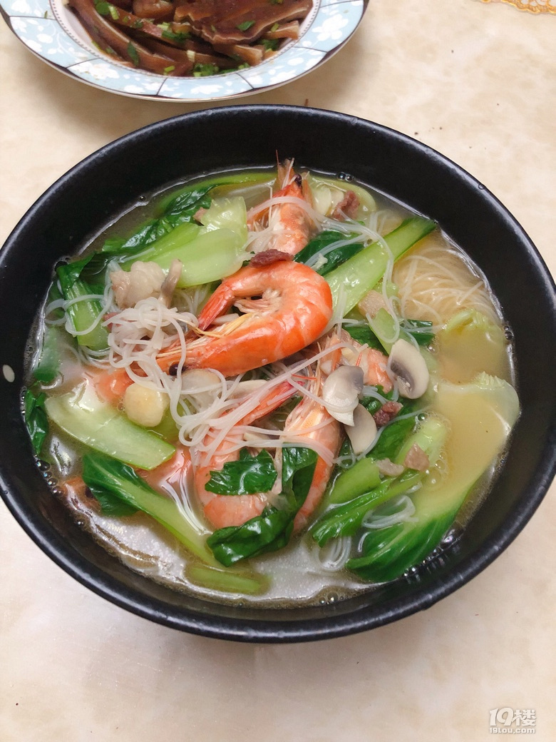 成功的姜汁海鲜面