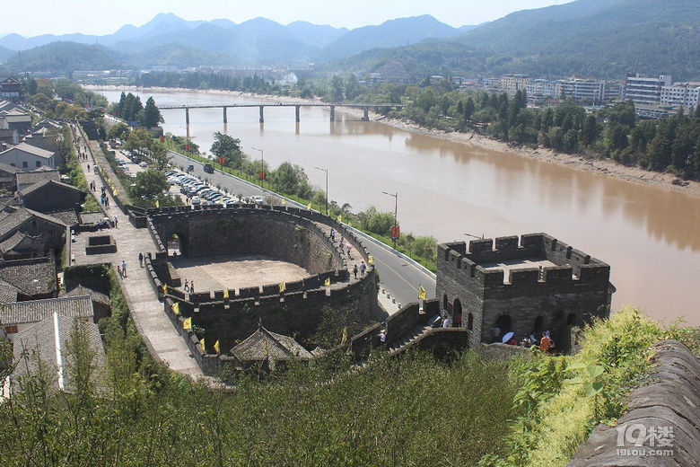 我拍摄的台州府城墙-游记攻略-台州旅游-台州19楼