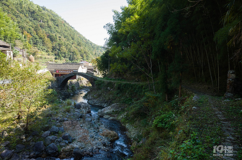 天台县泳溪乡灵坑古村
