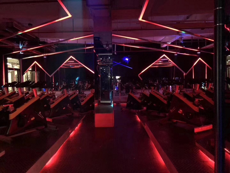 ·������ɽ�������ֲ�