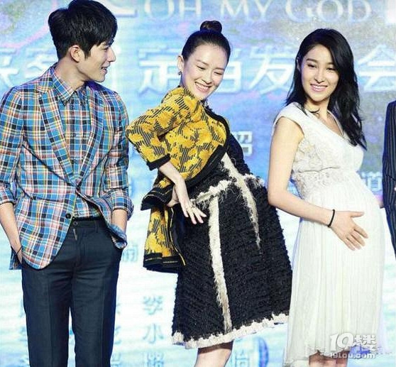 谢娜怀孕胖到150斤,袁咏仪胖45斤,来说说你们