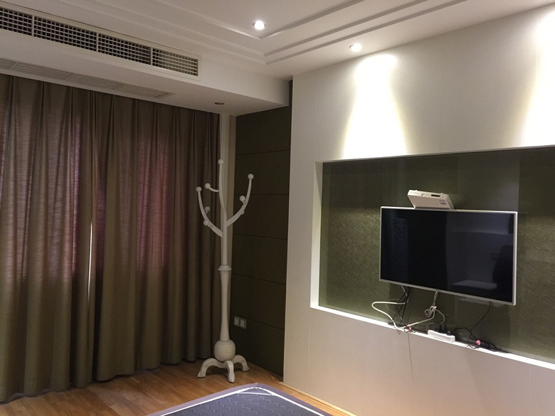 ���⣬����װ�ޣ�����ҵ���ܰ��
