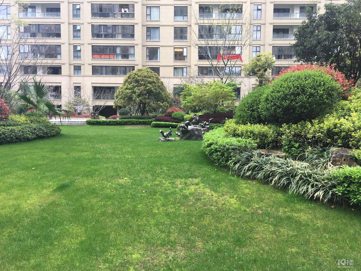 出售路桥金悦花园 181平方 4室2厅2卫 三朝南