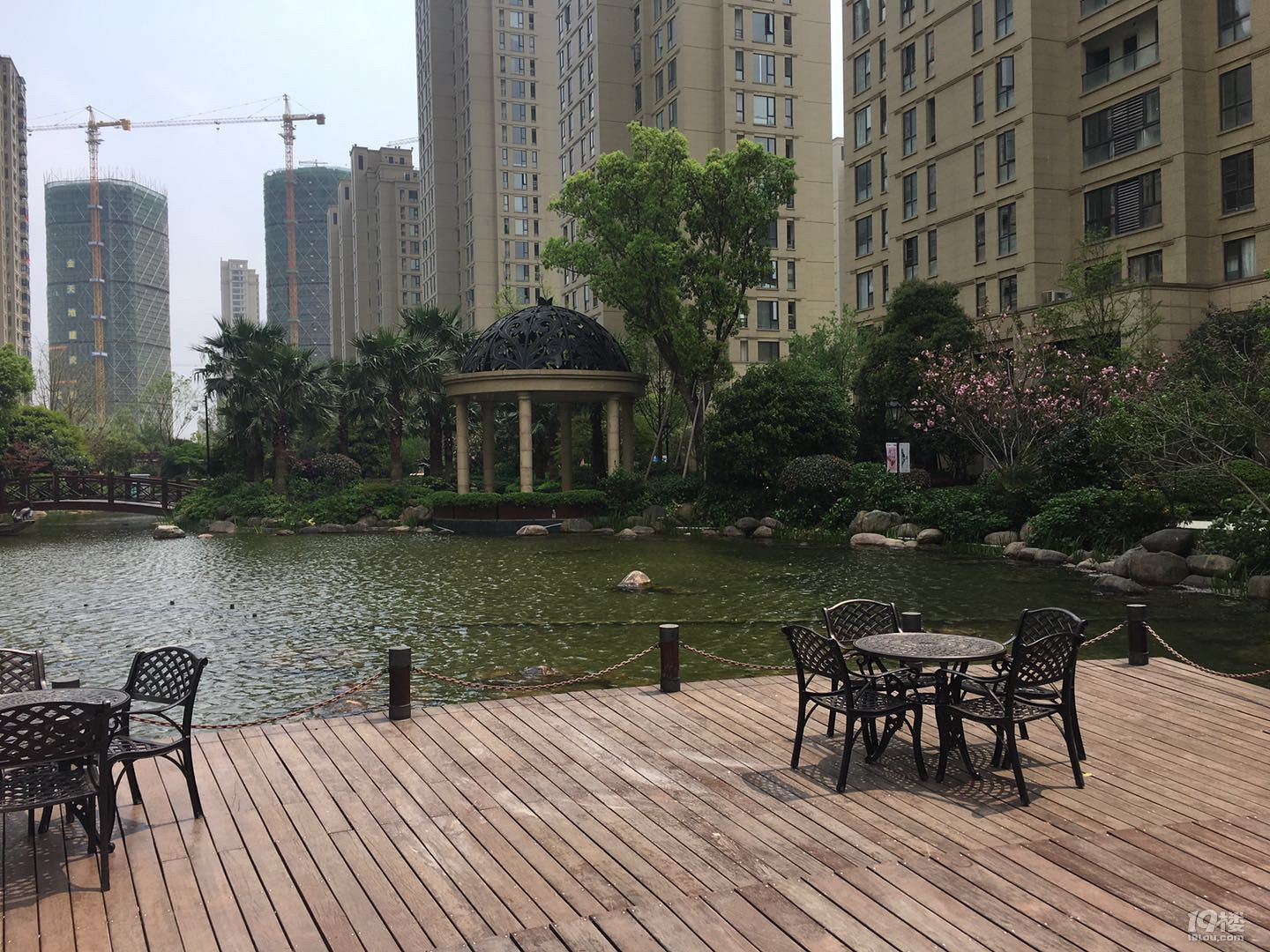 出售路桥金悦花园 181平方 4室2厅2卫 三朝南