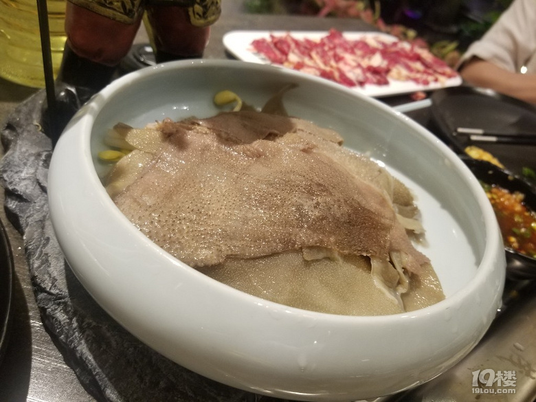 打卡金茂釜鼎火锅,价格比较实惠