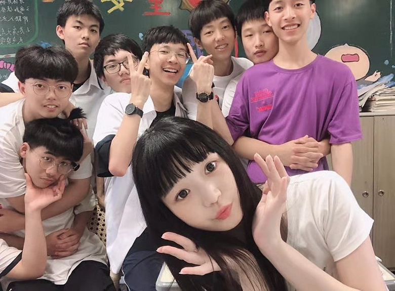 童颜美女教师箬横中学这位班主任在朋友圈火了