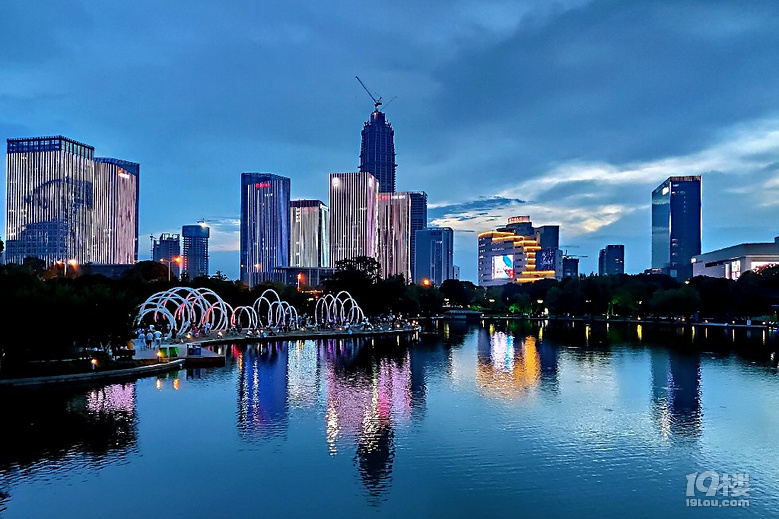 台州夜拍市民广场灯光秀