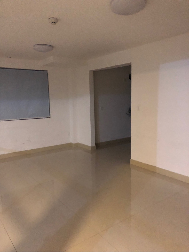 �鳵ԷС����װ�ް칫����
