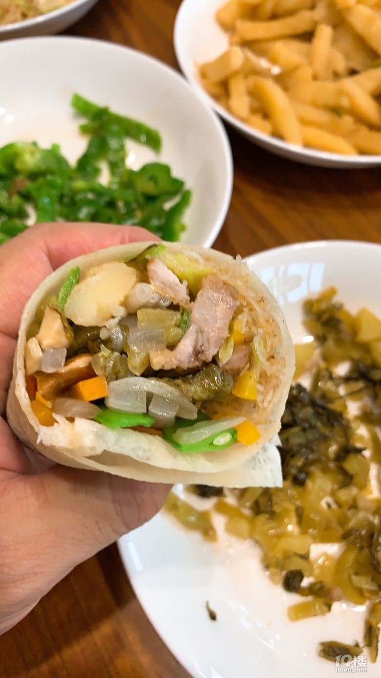 食饼筒