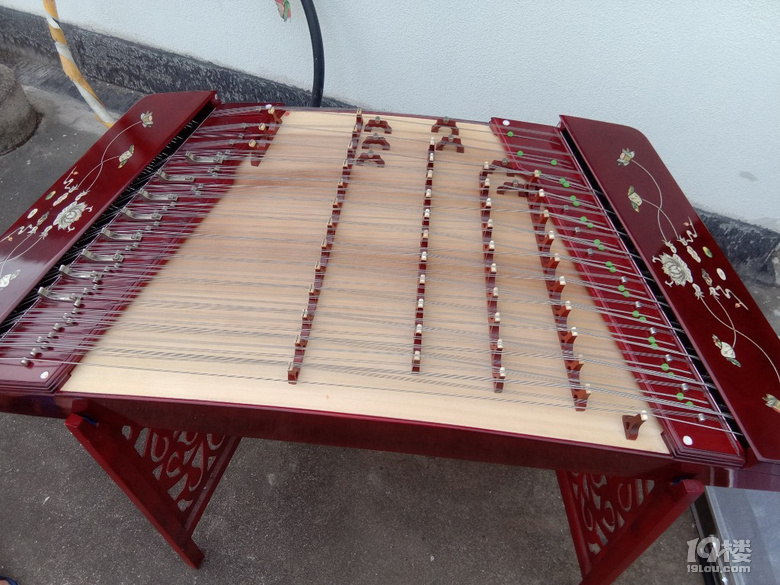 出售二手扬琴402型号包括琴竹琴箱