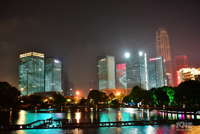 【点亮台州荣光】 市民广场夜景