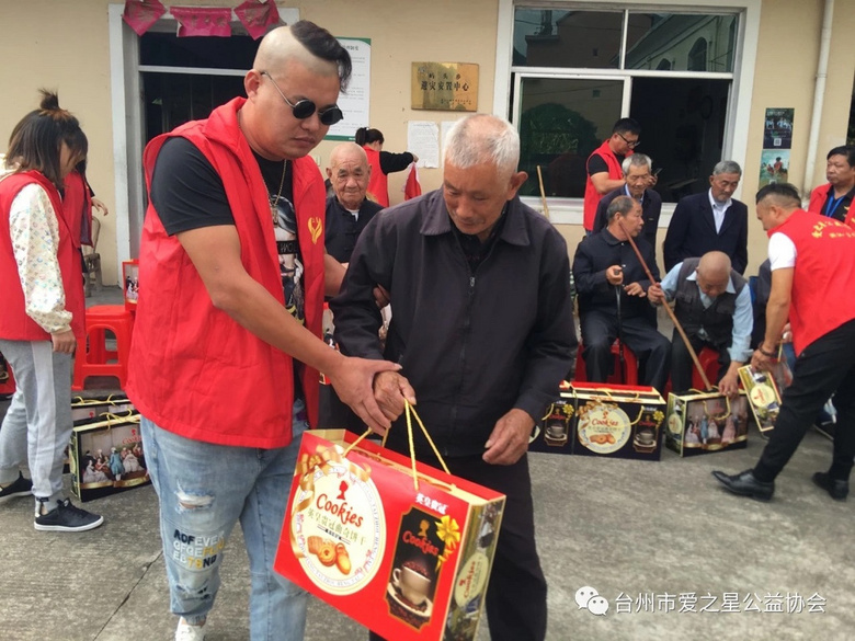 ���������� ��������ů------��ͷ�羴��Ժ��6�������ڻ�