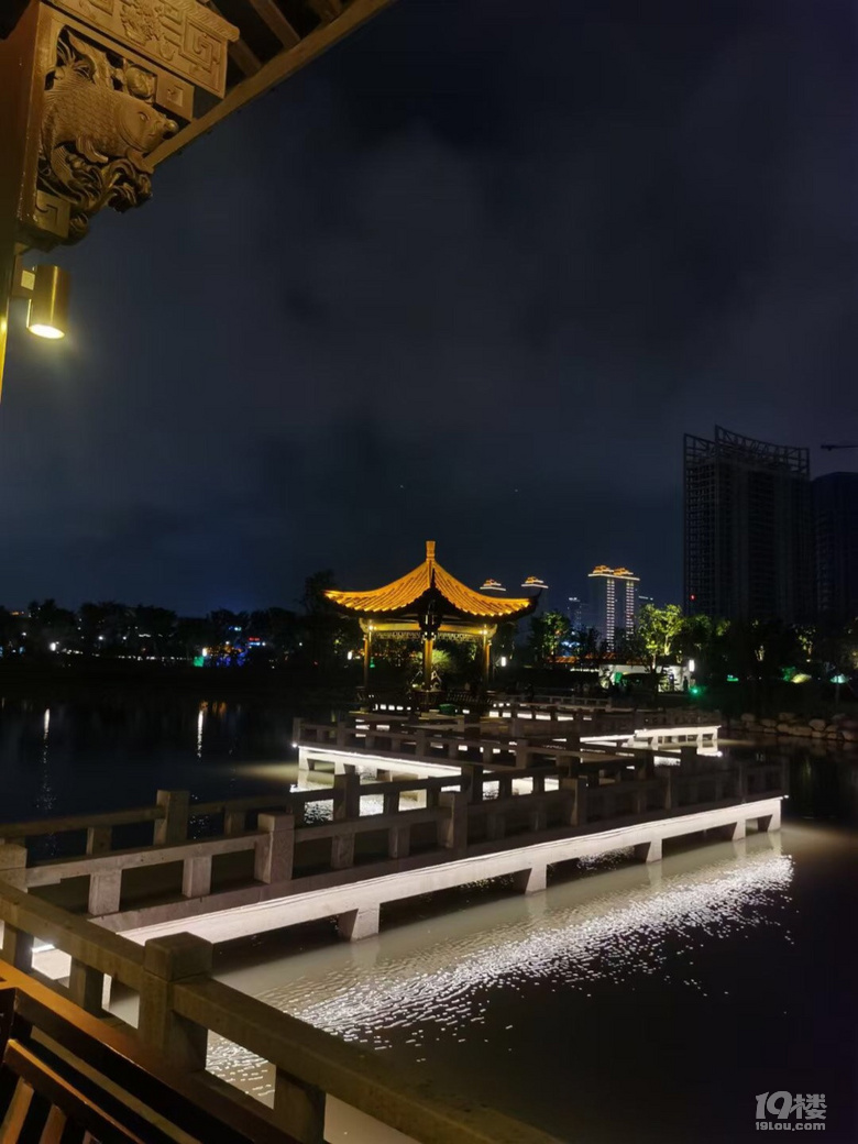南京九龙湖夜景图片