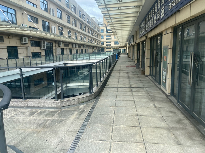 �������ģ�߲����ǰ칫��