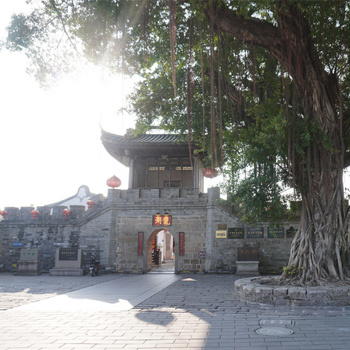 龙湖古寨