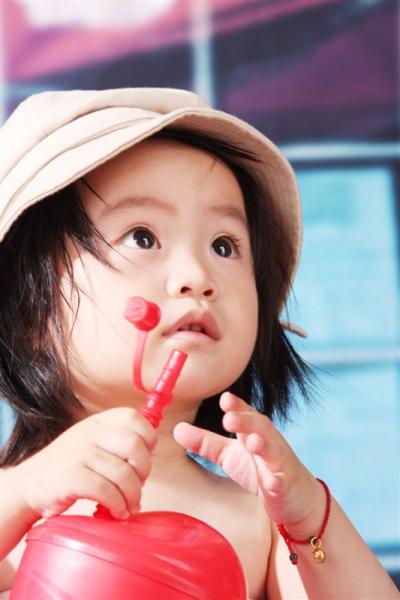 非常宝贝大眼美女安妮