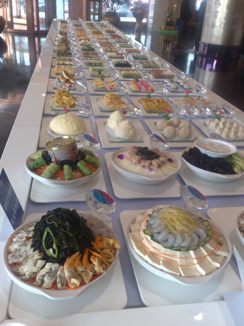 小猪大连溜达饭店点菜随拍