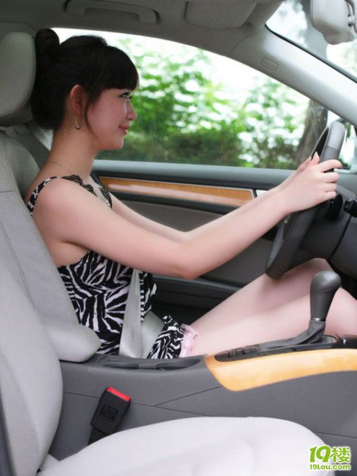 美女车厢展露性感-开车那点事-台州汽车-台州19楼