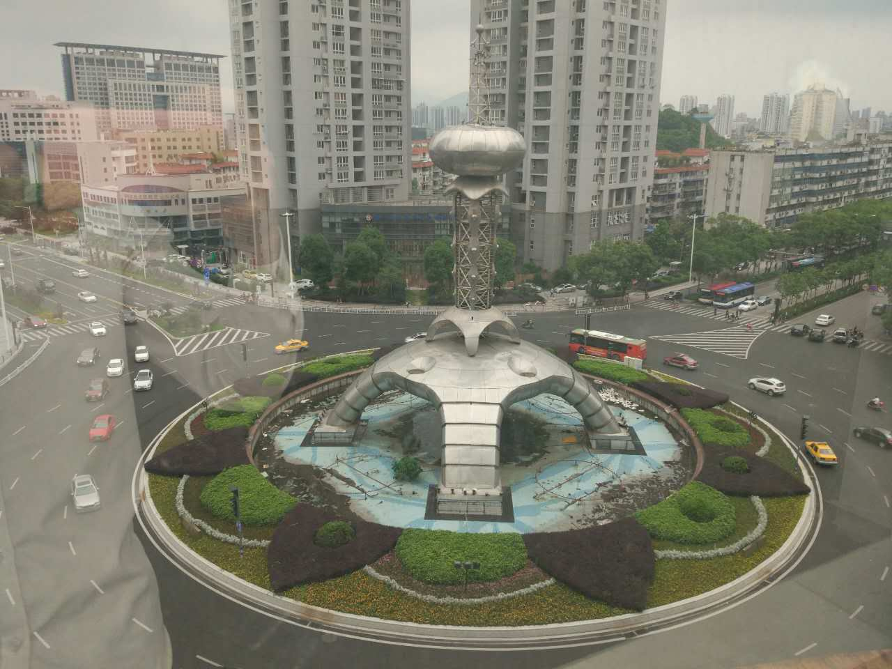 温州鹿城区租房-1室 1厅 1卫 1阳台 -租金10000元-19楼温州租房-租房