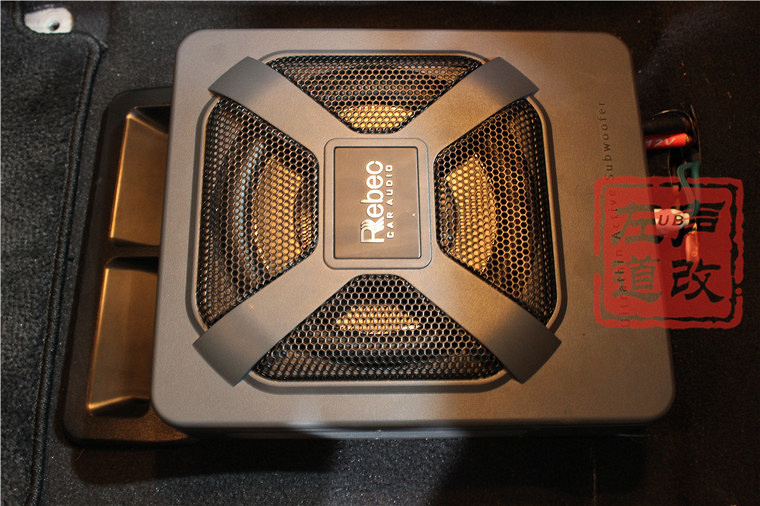 温州左声道尼桑途乐(进口)音响改装升级雷贝琴