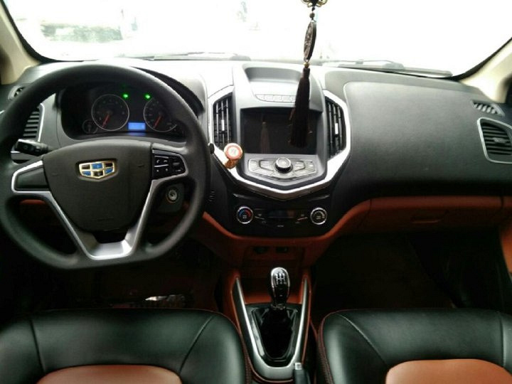 吉利金刚 16款 1.5l 手动精英定制型 11000首付开走